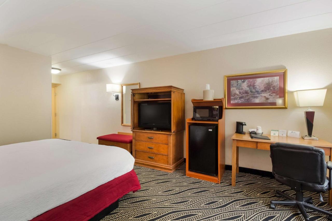Best Western Braddock Inn La Vale Dış mekan fotoğraf